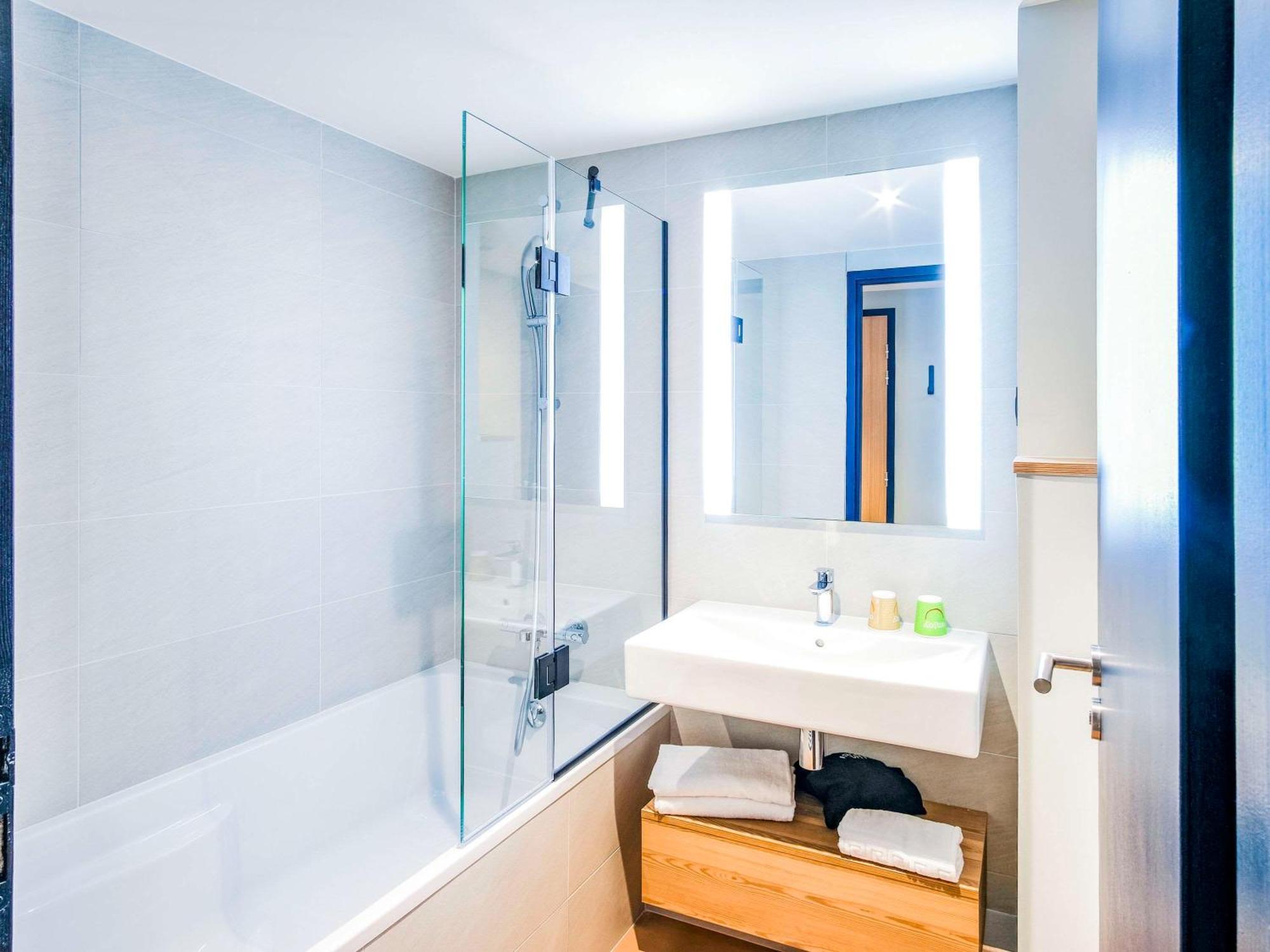 Ibis Styles Albertville Exterior photo